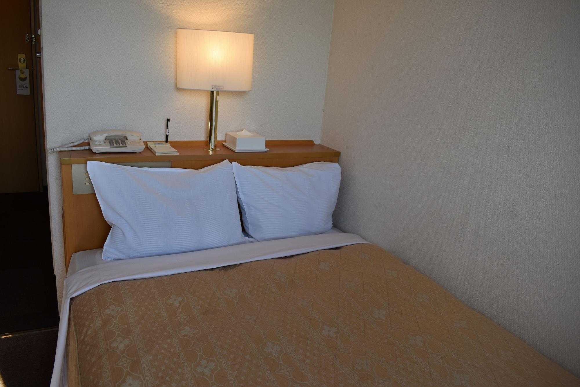 Hotel Crown Hills Toyokawa Екстер'єр фото