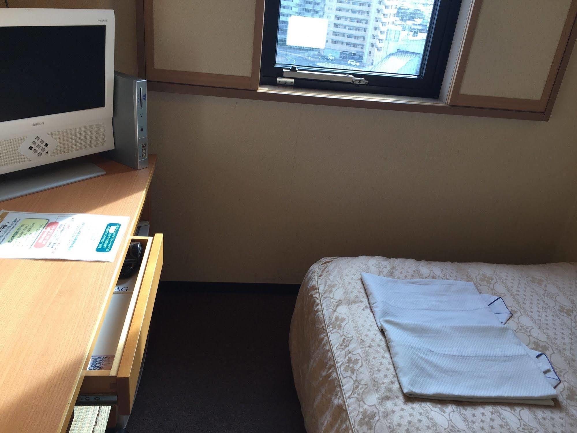 Hotel Crown Hills Toyokawa Екстер'єр фото