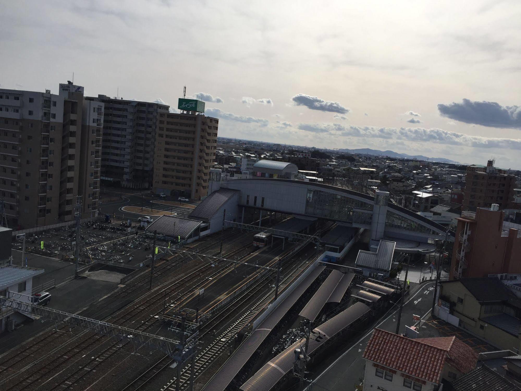 Hotel Crown Hills Toyokawa Екстер'єр фото